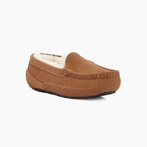 UGG Kids Ascot Chestnut Suede Slip-On Moccasin Slippers Little Boy’s Size 2